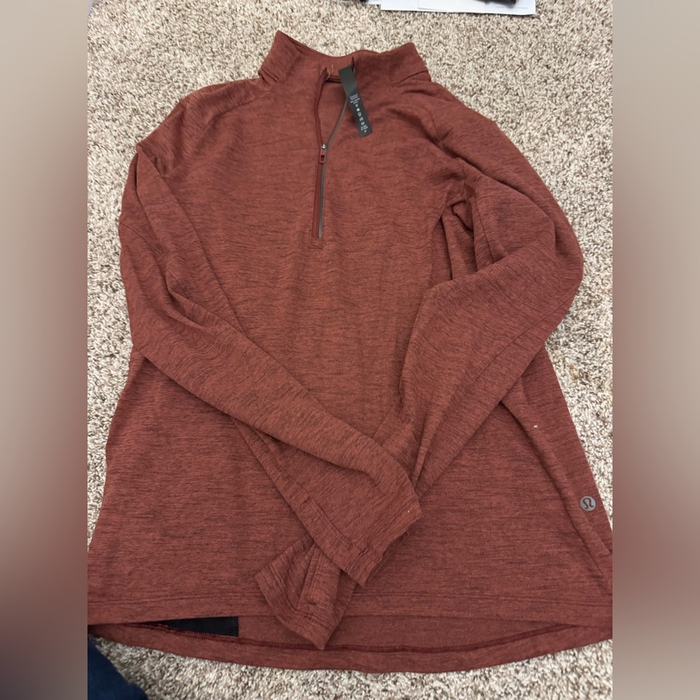 Men’s medium lululemon quarter zip pullover Euc